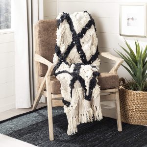 25 Of The Best Throw Blankets: Which Is Best For Your Home? – Arts and ...