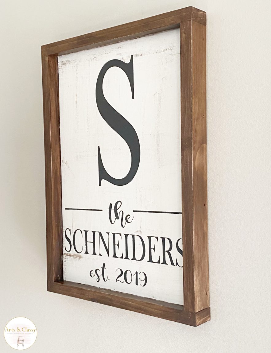 https://www.artsandclassy.com/wp-content/uploads/2021/12/06_DIY-Gallery-Sign-Project-Hammer-at-Home-scaled.jpg