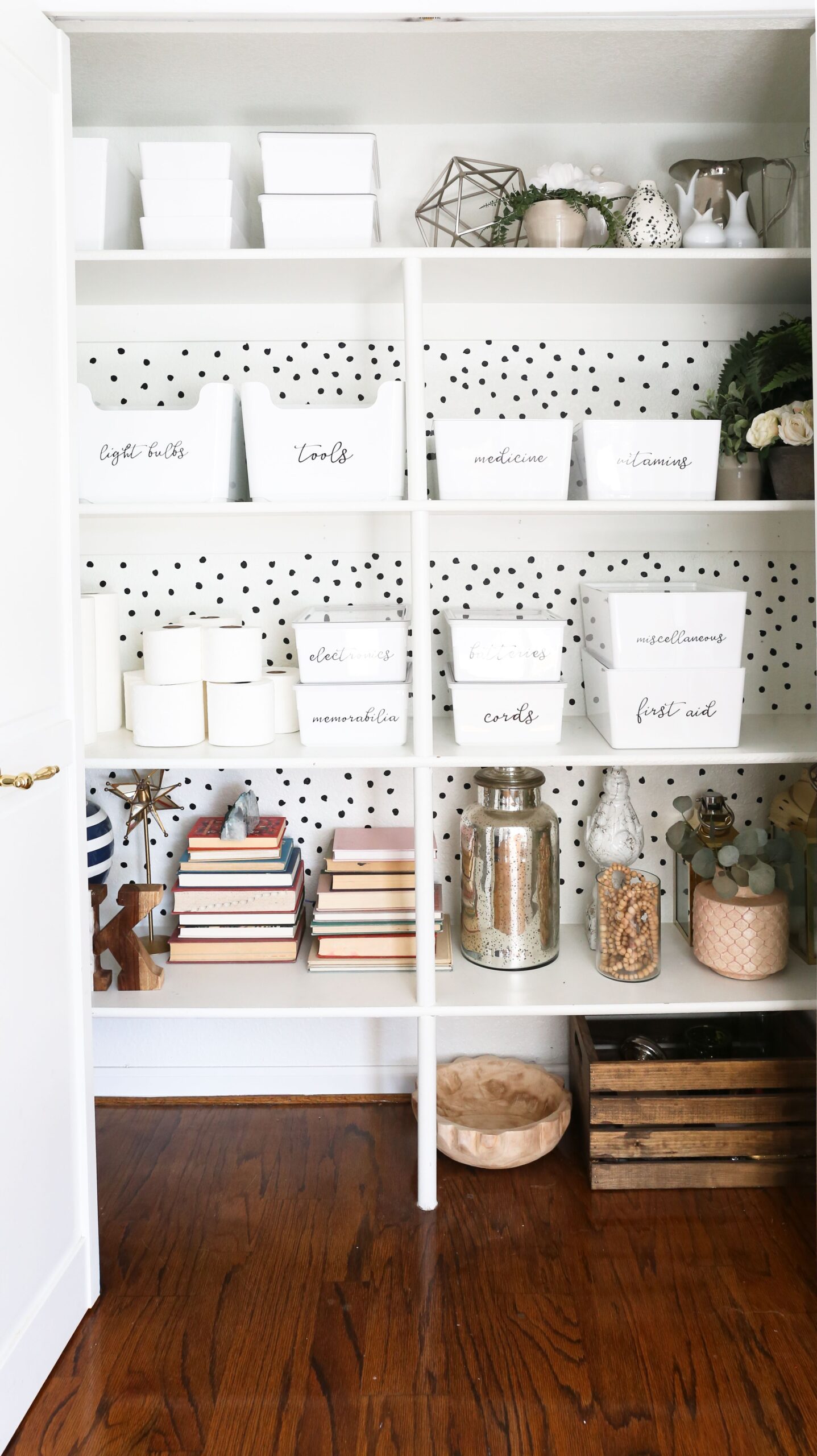 The GENIUS Way to Organize Your Pantry!, Classy Clutter