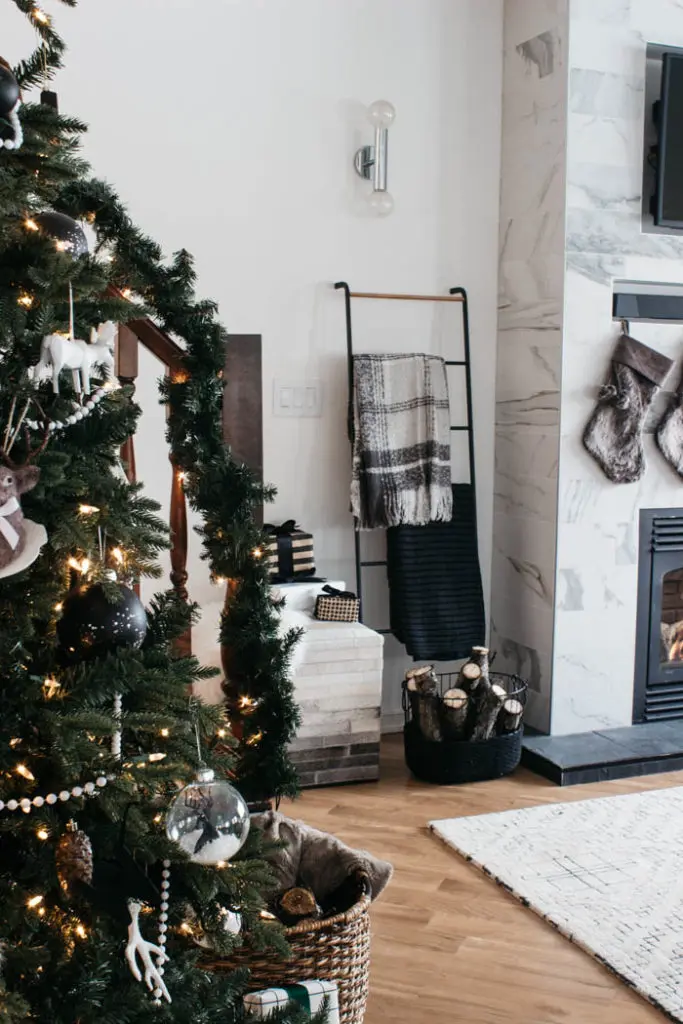 Simple Christmas Monochromatic Decor - Black and White Christmas Tree Ideas + Decor Inspiration